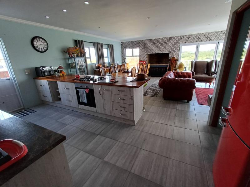 4 Bedroom Property for Sale in Pearly Beach Western Cape